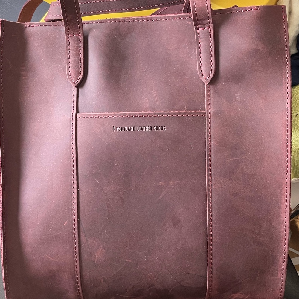 Portland Leather 'Almost Perfect' Large Lola
Zipper Crossbody Tote